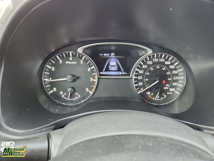 2017-nissan-pathfinder-image-21