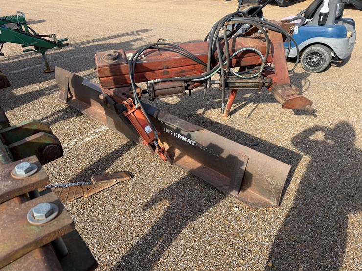 international-8-image-4