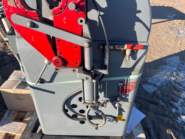 flare-tube,-machine-with-engine-stand-image-3