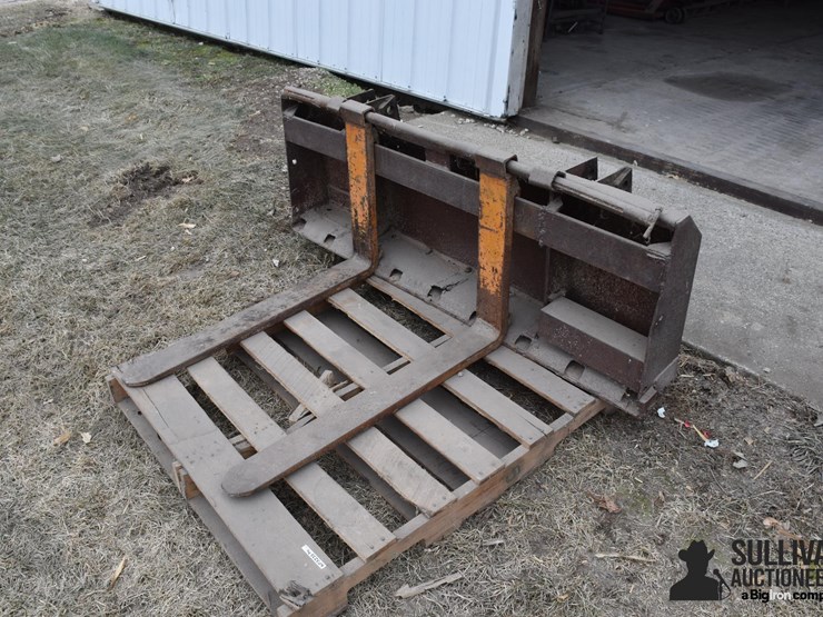 pallet-forks-image-1