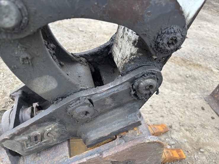 2021-bobcat-e20-image-12