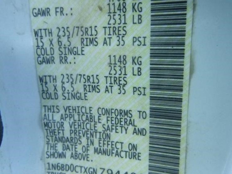 2016-nissan-frontier-image-22