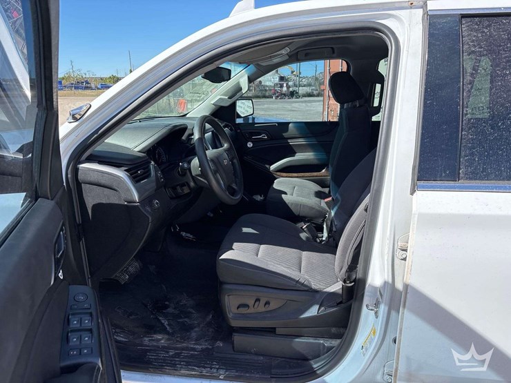 2019-chevrolet-tahoe-image-10