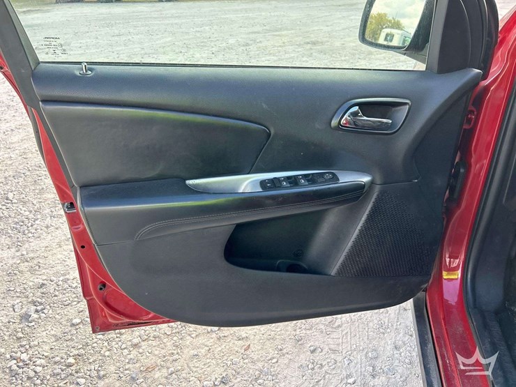 2014-dodge-journey-image-11