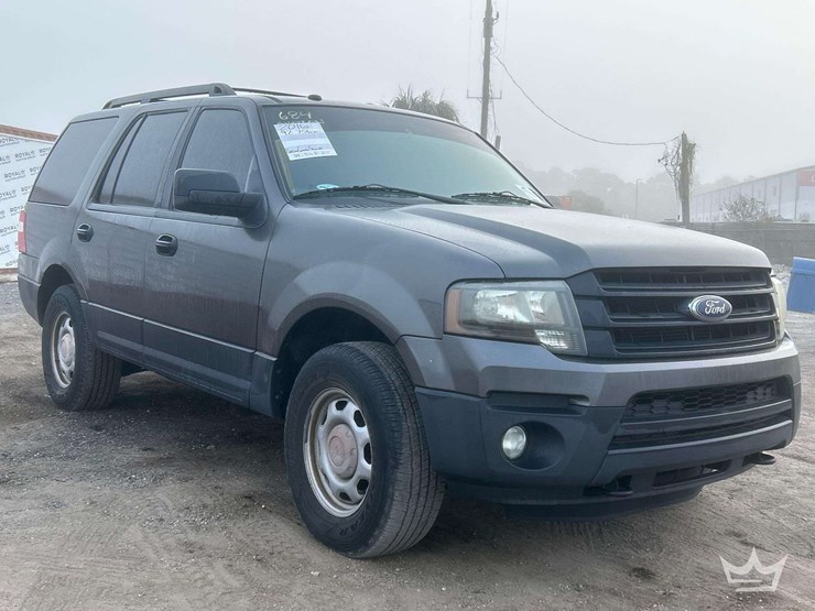 2016-ford-expedition-image-2