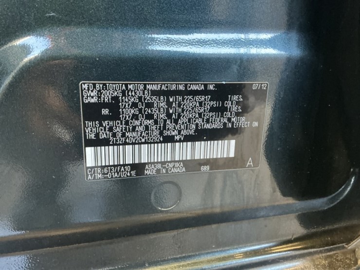 2012-toyota-rav4-image-16