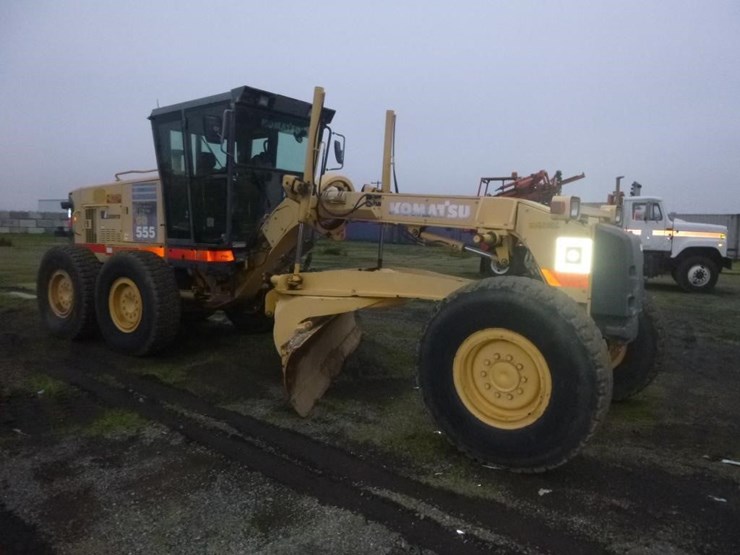 2006-komatsu-gd555-3c-image-2