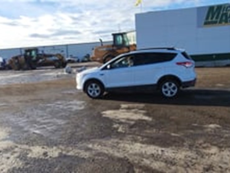 2016-ford-escape-se-image-5