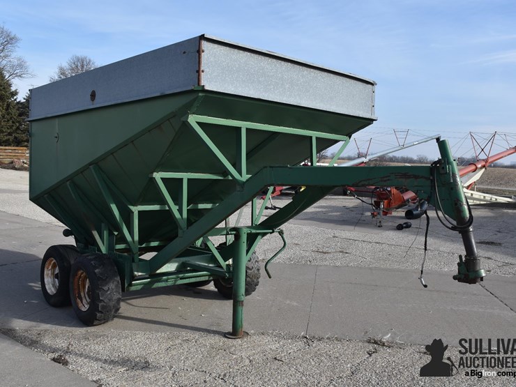 grasshopper-gooseneck-t/a-gravity-wagon-image-3