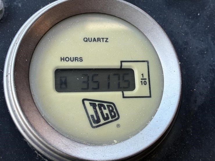 2014-jcb-512-56-image-22