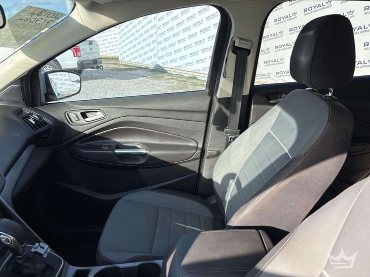 2013-ford-escape-image-21