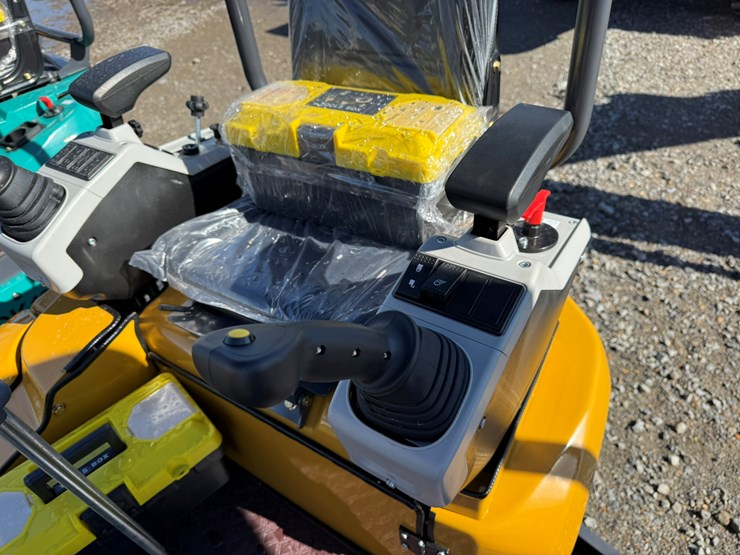 #100-•-unused-cfg-industry-qk20r-mini-excavator-qk20r202511060316-inv#-36803-image-21
