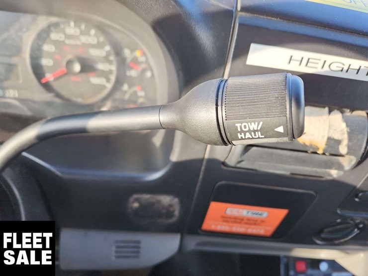 2005-ford-f550-image-18