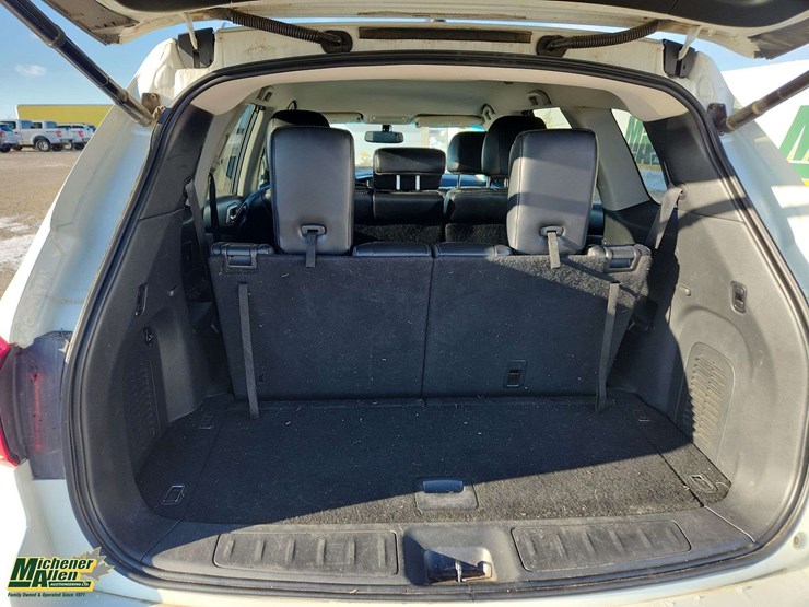 2017-nissan-pathfinder-image-17