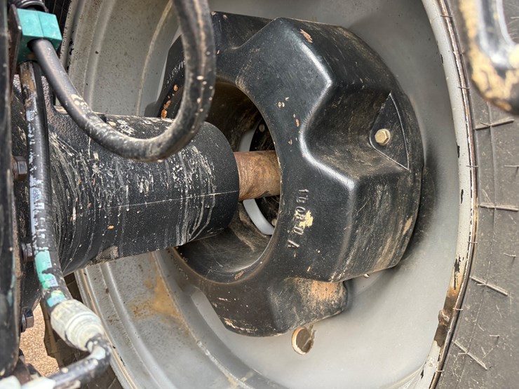 2012-case-ih-magnum-340-image-23