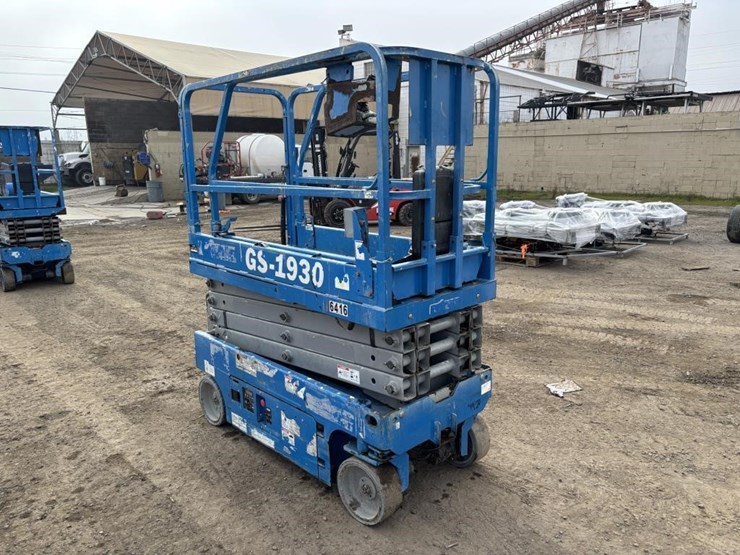 genie-gs1930-image-2