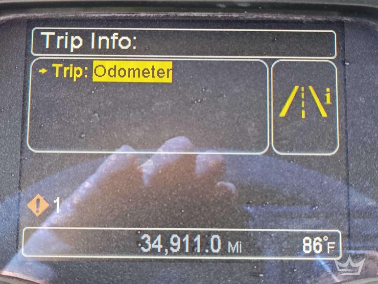 2015-peterbilt-567-image-8