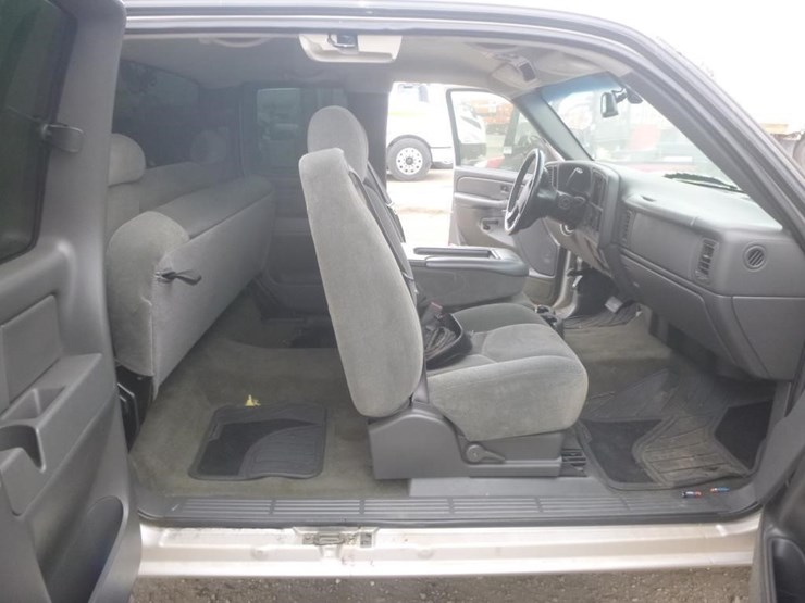 2005-chevrolet-1500-image-8