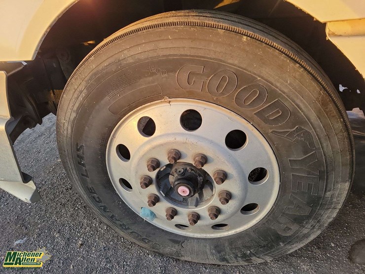 2015-international-prostar-image-13