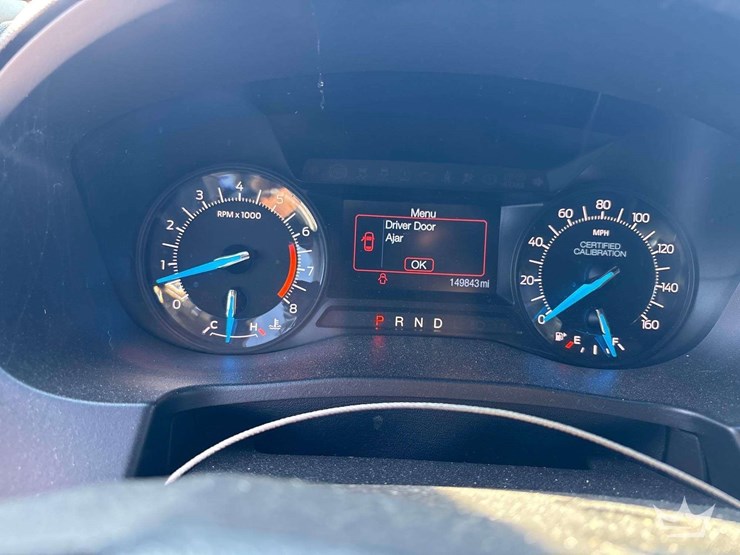 2016-ford-explorer-image-14