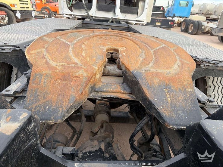 2014-kenworth-t800-image-26