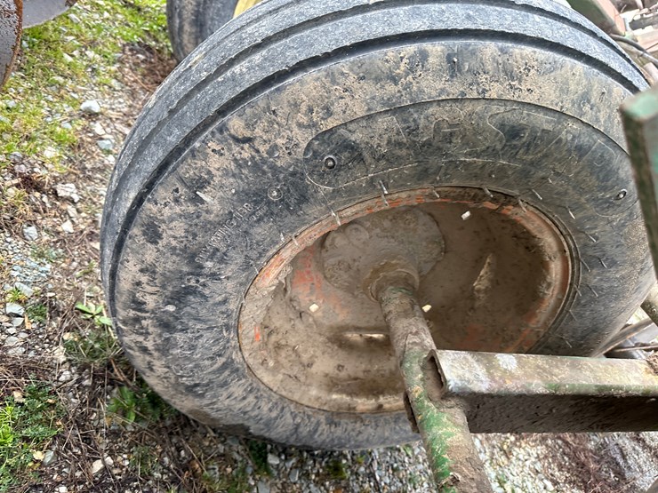 john-deere-630-image-16