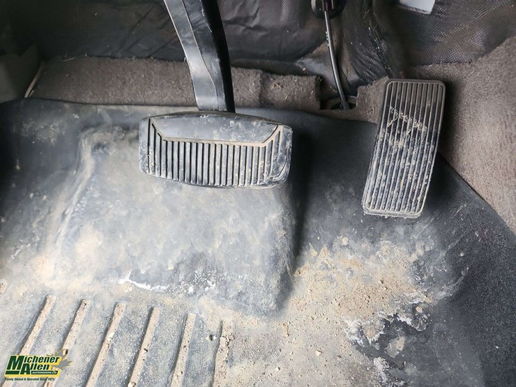 2010-ford-f250-image-24