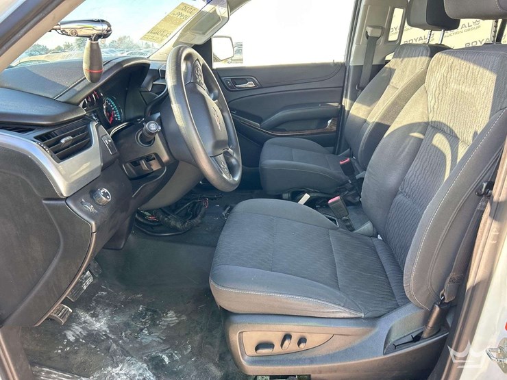 2020-chevrolet-tahoe-image-12