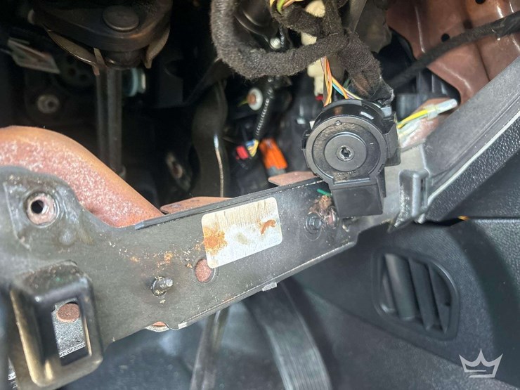 2016-ford-explorer-image-23