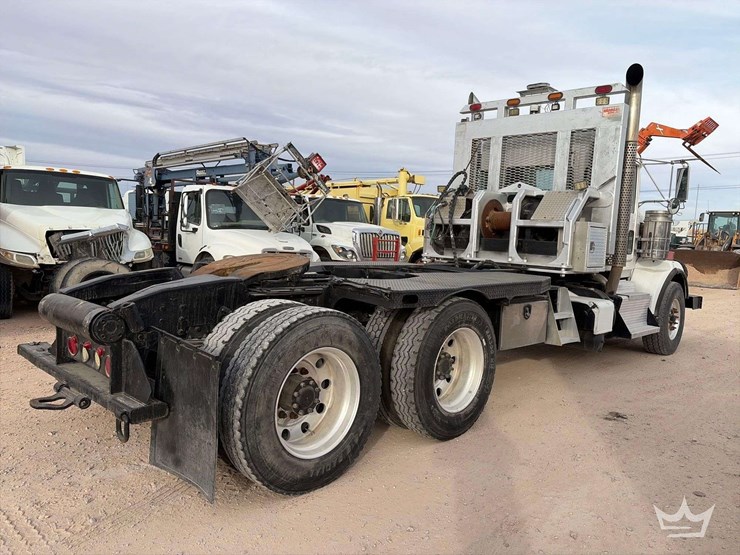 2014-kenworth-t800-image-4