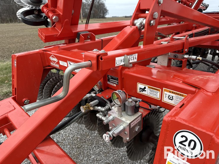 2017-kuhn-krause-8005-excelerator-vertical-tillage-disk-image-16