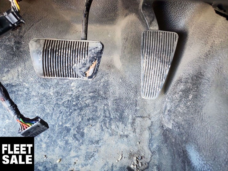 2014-dodge-1500-image-24