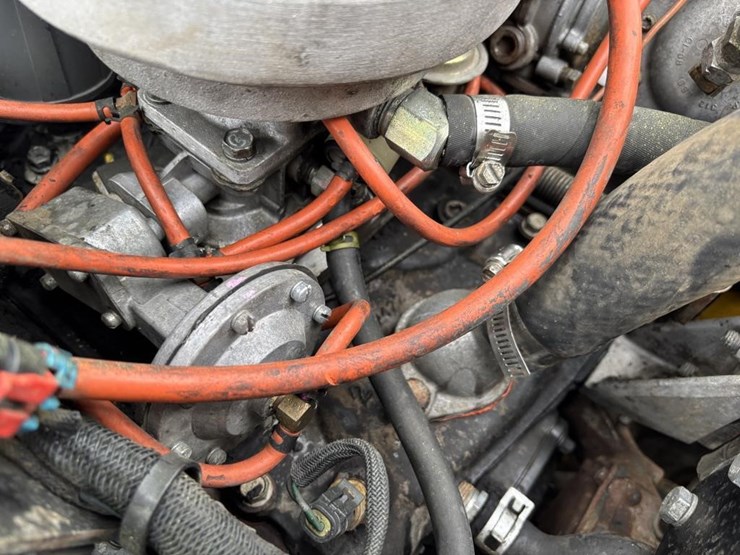 yale-glc080lgnae095-forklift-image-34