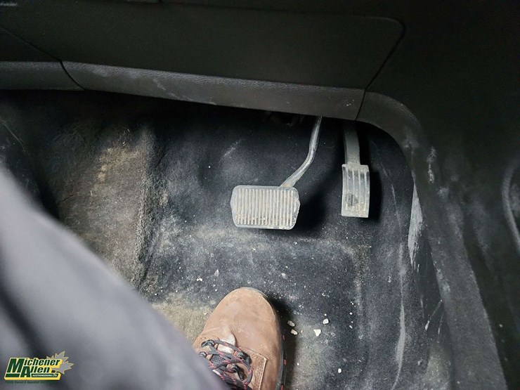 2013-ford-escape-image-23