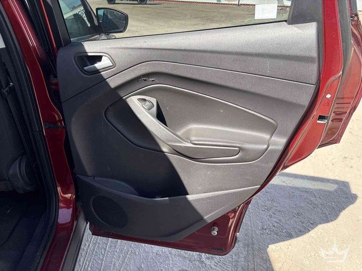 2014-ford-escape-se-image-22