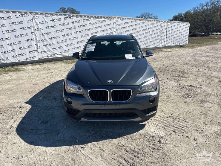 2014-bmw-28i-awd-suv-image-18