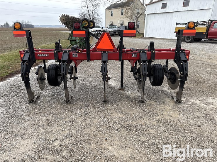 case-ih-2500-image-6