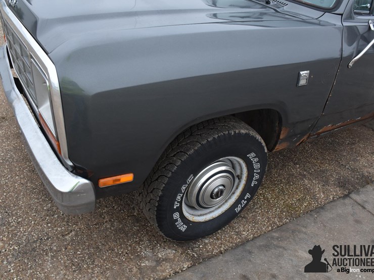 1984-dodge-w350-image-12