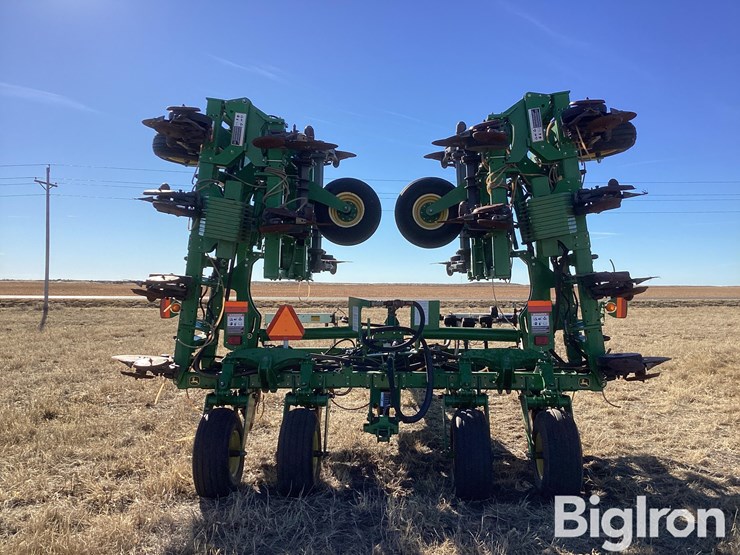 2013-john-deere-2510h-image-6