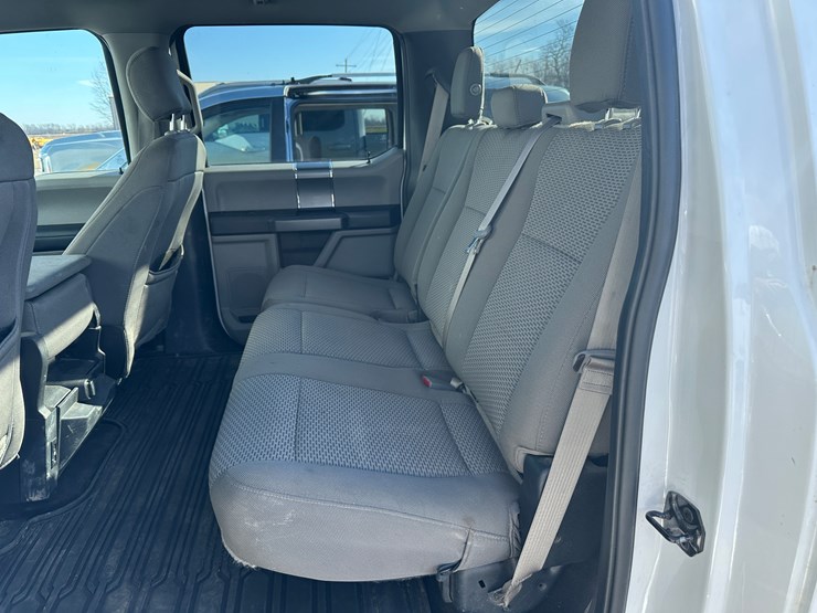 2019-ford-f150-image-40