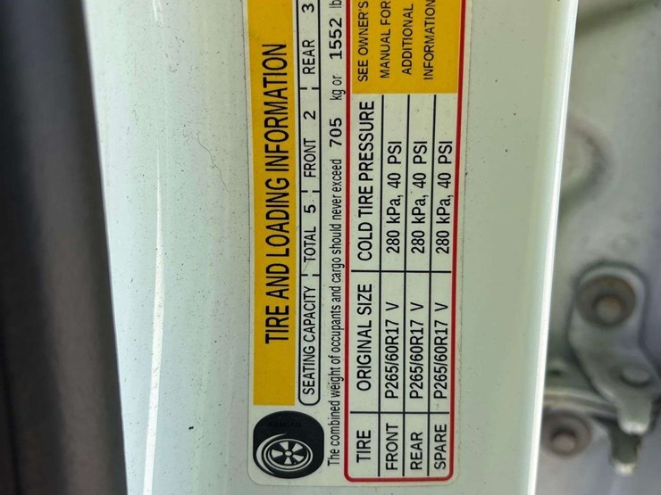 2019-chevrolet-tahoe-image-12