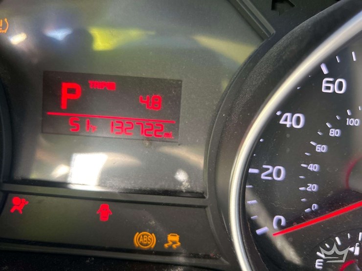 2015-kia-sedona-image-6