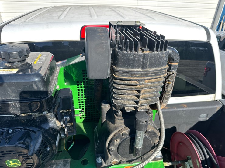 2019-chevrolet-2500-image-24