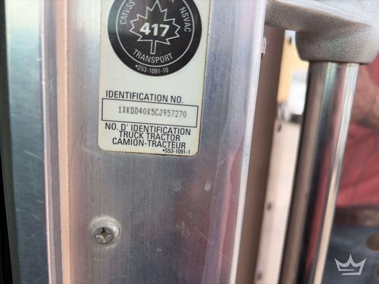 2012-kenworth-t800-image-6