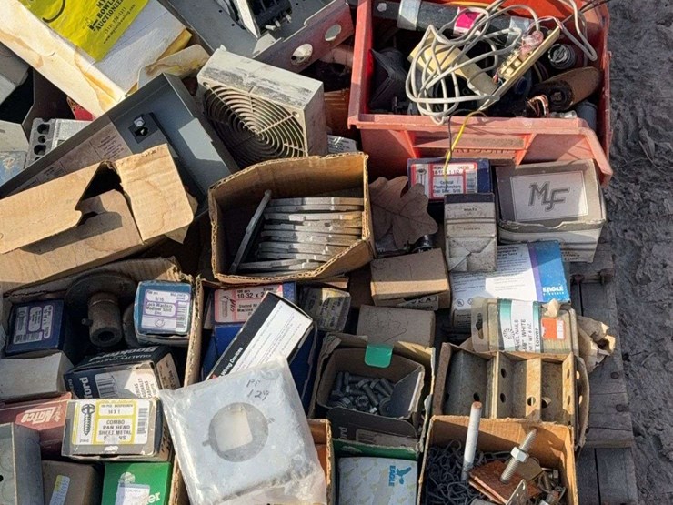 assortment-of-hardware,-breakers,-and-misc-image-2