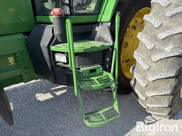 2000-john-deere-8310-image-13