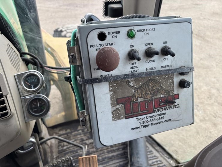 2003-john-deere-7220-image-27