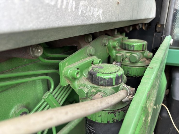 2003-john-deere-7220-image-43
