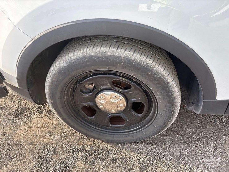 2016-ford-explorer-image-20