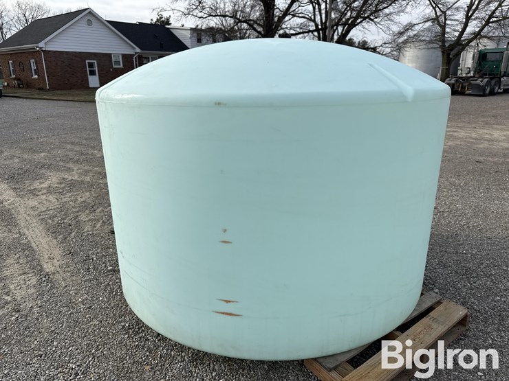 norwesco-1,550-gal-liquid-storage-tank-image-7